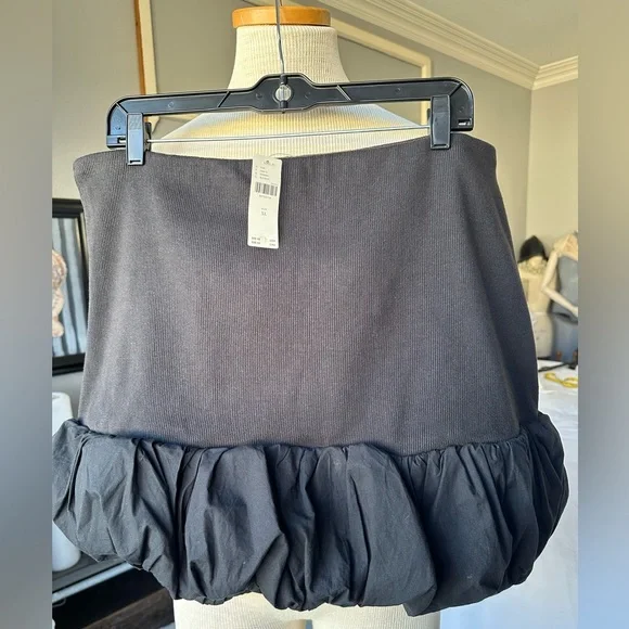 Anthropologie black bubble hem mini skirt, NWT size XL - Picture 4 of 12